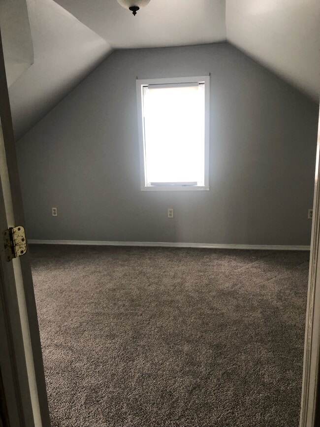 Bedroom 3 - 933 Biddle St