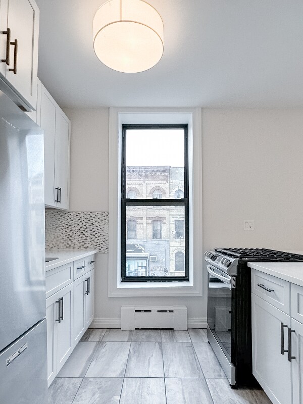 Building Photo - 764 St Johns Pl