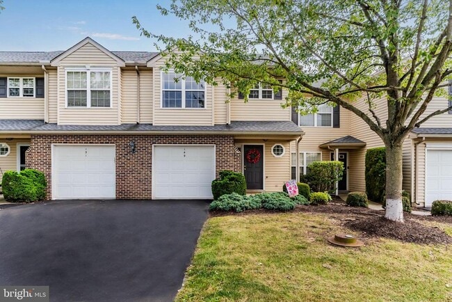 Building Photo - 149 Cardinal Ln