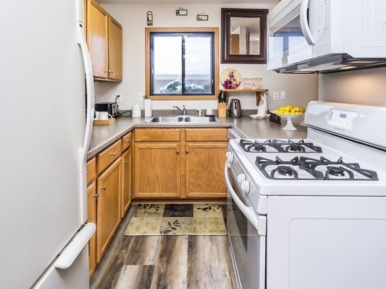 Building Photo - 3256 Dodd Ln