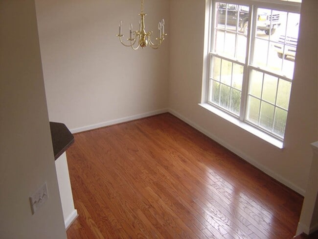 Building Photo - 3812 Dominion Townes Cir