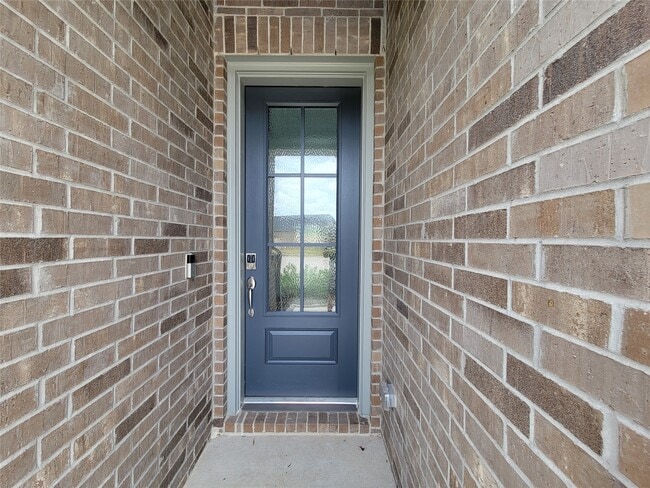 Building Photo - 21627 Royal Jett Dr