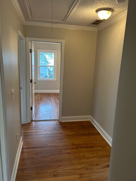 Building Photo - 272 Buena Vista Ct