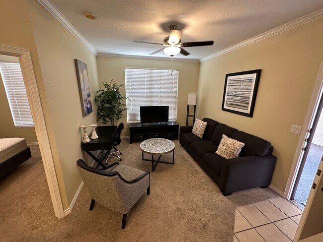 Building Photo - 1 Bed 1 Bath located at Casa De Soledad!