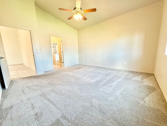Building Photo - 3BR/2BA/2CG, 1617 sq.ft. rental in Sierra ...