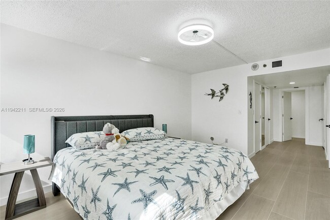 Building Photo - 1201 S Ocean Dr