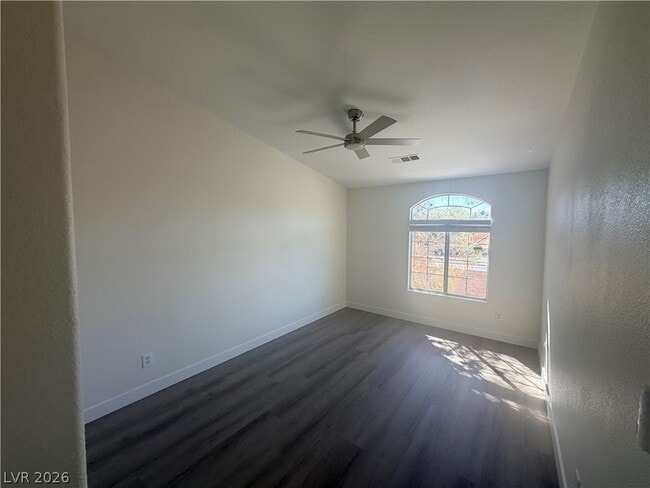 Building Photo - 5402 Snake Ln