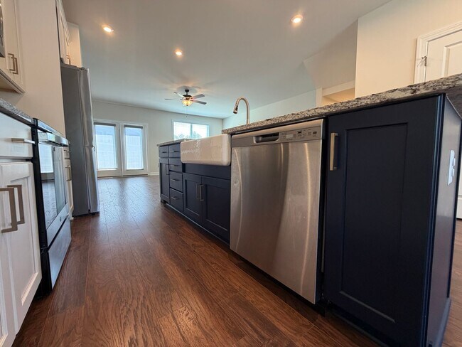 Building Photo - 3155 Horizon Rd