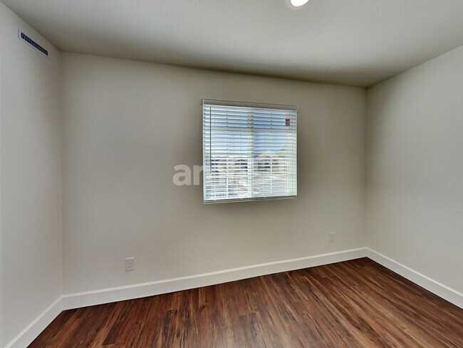 Building Photo - 8862 Carmine Cob Ave