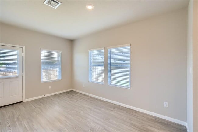 Building Photo - 2478 Moselle Ln