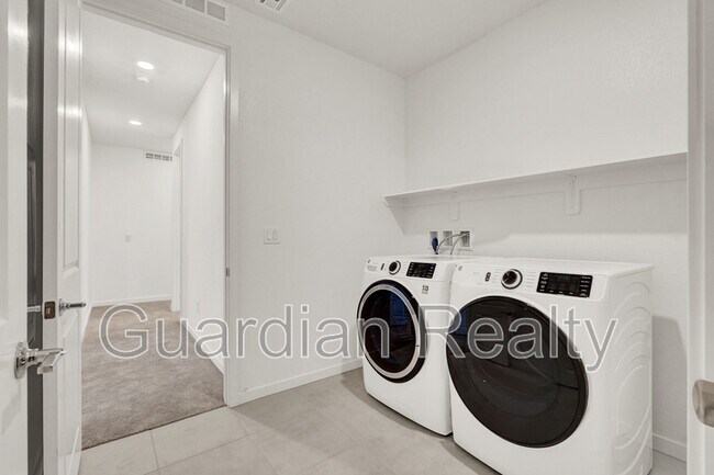 Building Photo - 5269 Diesel Rd