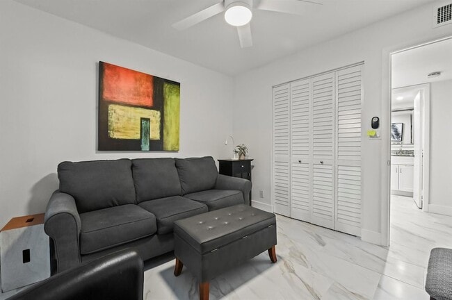 Building Photo - 15449 Lakes of Delray Blvd