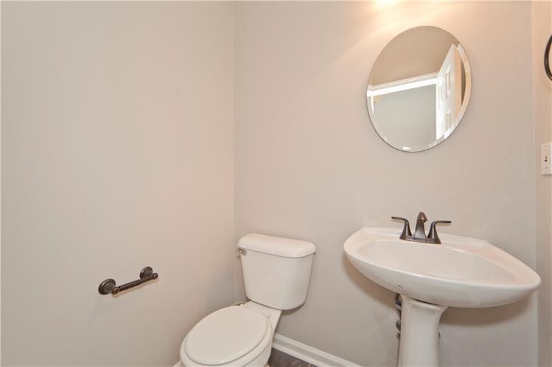 Building Photo - 1170 Rhyne Chase
