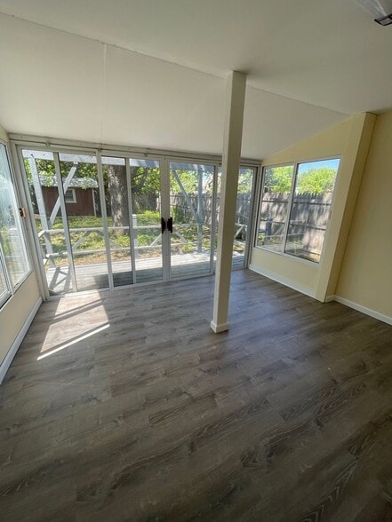 Building Photo - 17-19 Lafountain Street