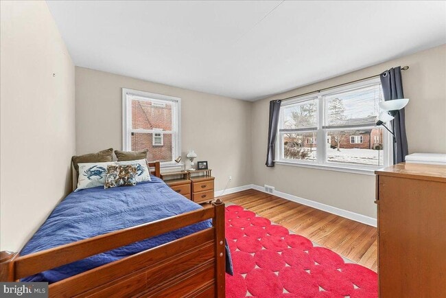 Building Photo - 4 S Chester Ave