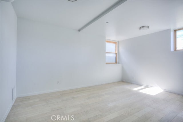 Building Photo - 470 Sycamore Glen