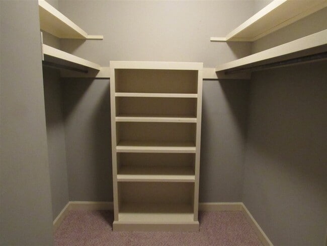 Building Photo - 255 Eastbrooke St