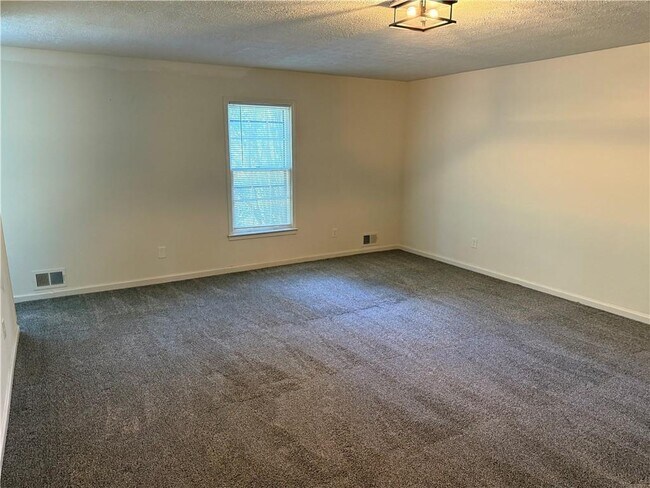 Building Photo - 1253 Tinderbox Ln