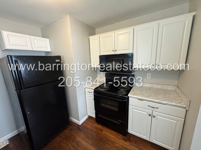 Building Photo - 2856 Valley View Cir