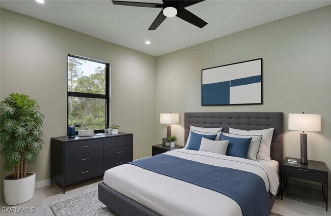 Building Photo - 219 33rd Ave NW