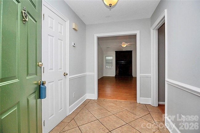 Building Photo - 11718 Fernhurst Ln