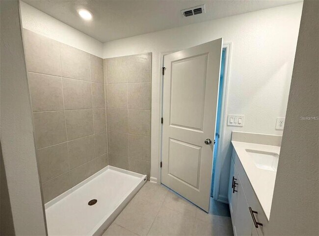 Building Photo - 5300 Dagenham Dr