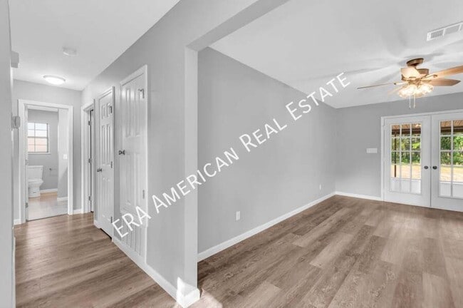 Building Photo - 5912 Pamela Dr