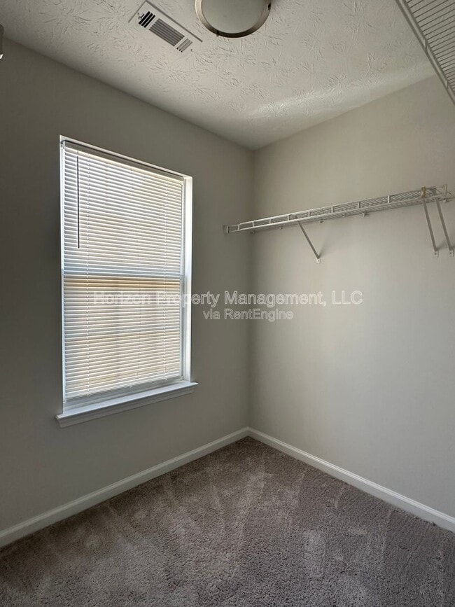 Building Photo - 6461 Topside Ave