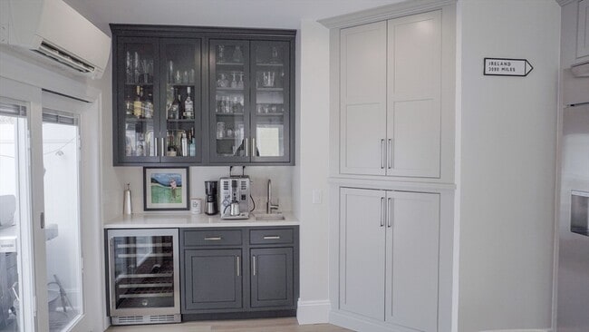 Building Photo - 15 Waban St