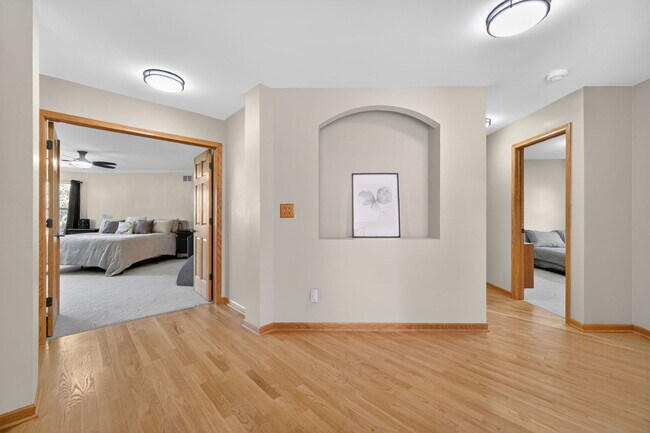 Building Photo - 322 Hemlock Ln