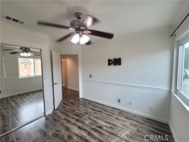 Building Photo - 11076 Sharp Ave