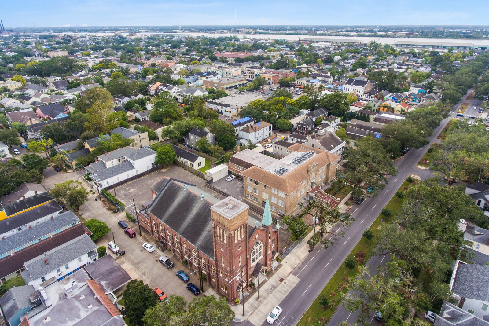Building Photo - 1215 Louisiana Ave