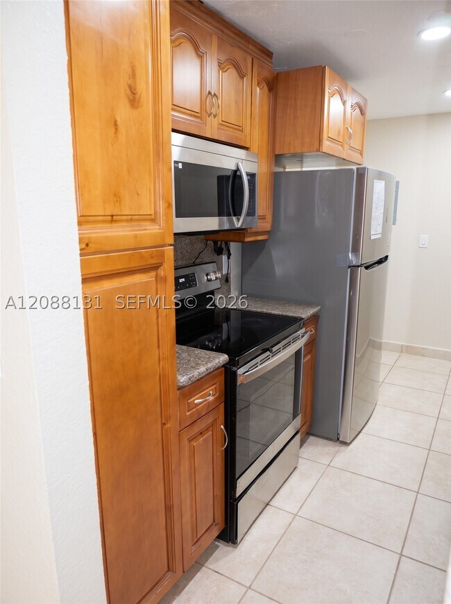 Building Photo - 7238 SW 94th Pl