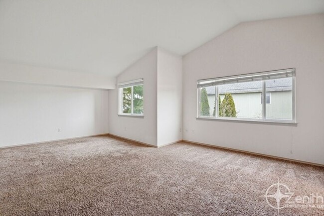 Building Photo - 17019 SE 3rd St