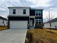 Building Photo - 1619 Port Royal Dr – 4 Bed/2.5 Bath in Belterra (Papillion) | Open Concept, Fireplace, Walk-In Pa...