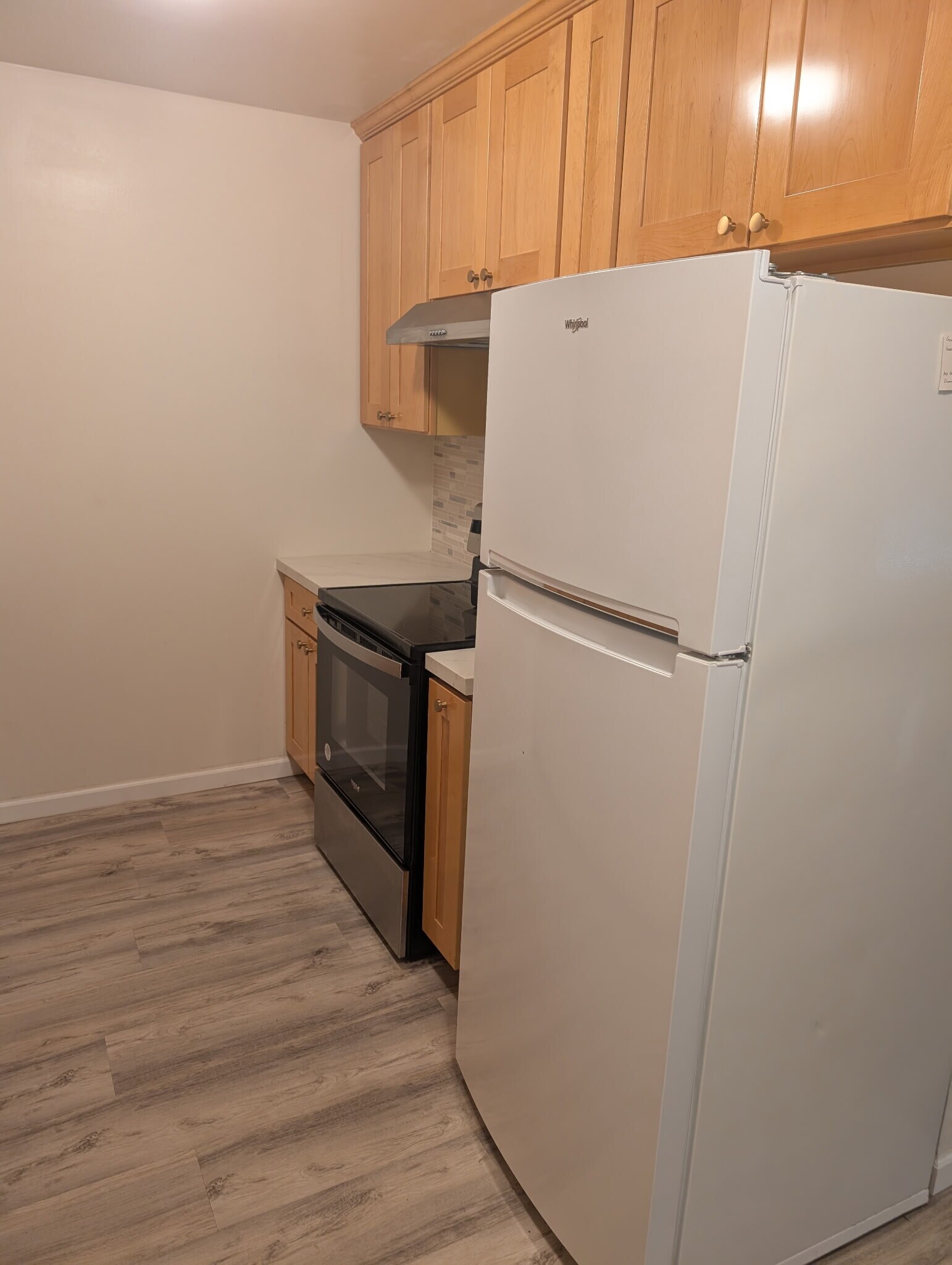 Building Photo - 875 Northrup St