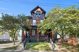 Building Photo - 371 Berkeley Rd