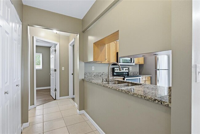 Building Photo - 2914 Cypress Green Dr