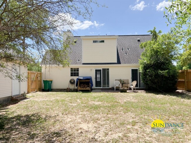 Building Photo - Spacious Two-Story 4BR Cul-De-Sac Home in South Crestview!