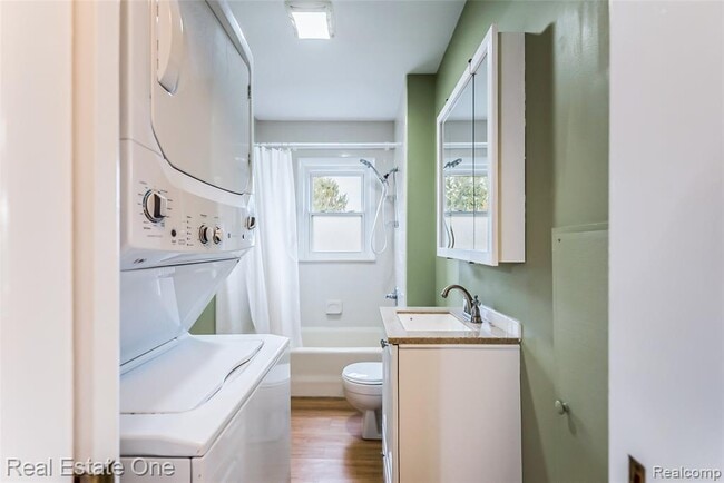 Building Photo - 4141 Van Amberg Rd