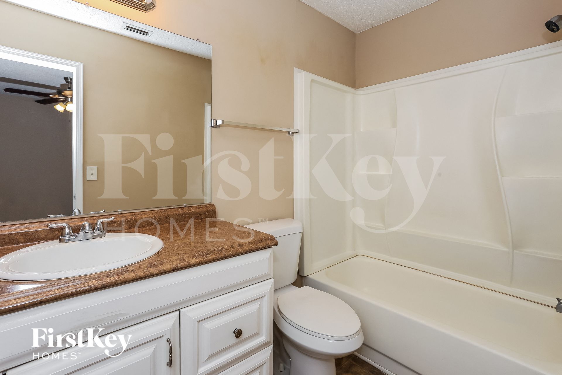 Building Photo - 11338 Island Shore Dr W