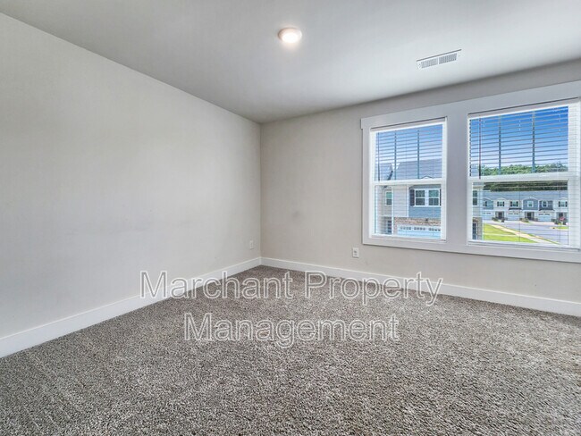 Building Photo - 130 Outback Dr