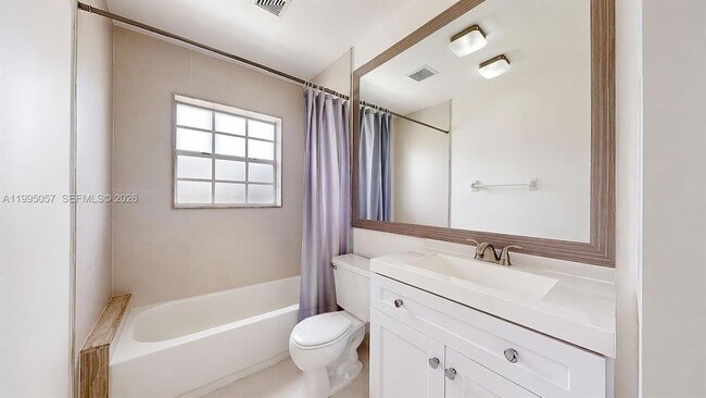 Building Photo - 15305 SW 104th Ave