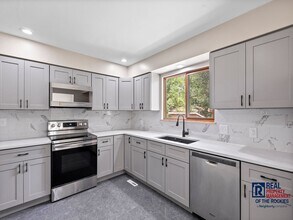 Building Photo - Modern Fort Collins Gem: Newly Remodeled H...