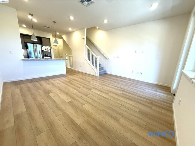 Building Photo - 3810 Norbridge Ave