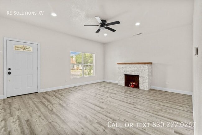 Building Photo - 2131 Steves Ave