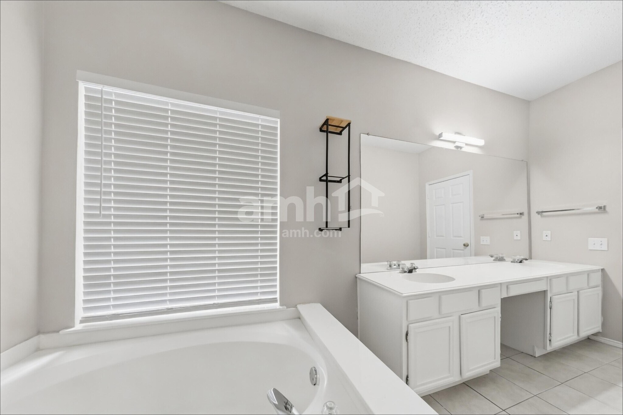 Building Photo - 7808 Orland Park Cir