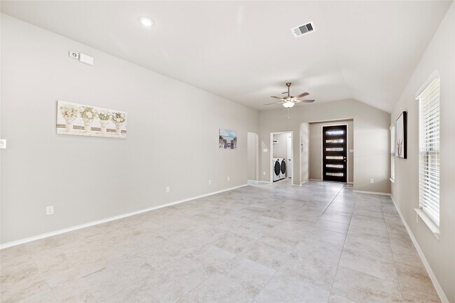 Building Photo - 419 Twilight Mdw Wy