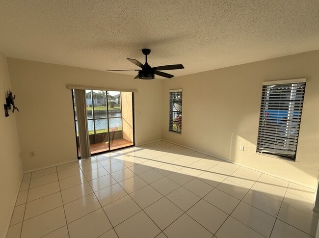 Building Photo - 1204 Spanish Cay Ln