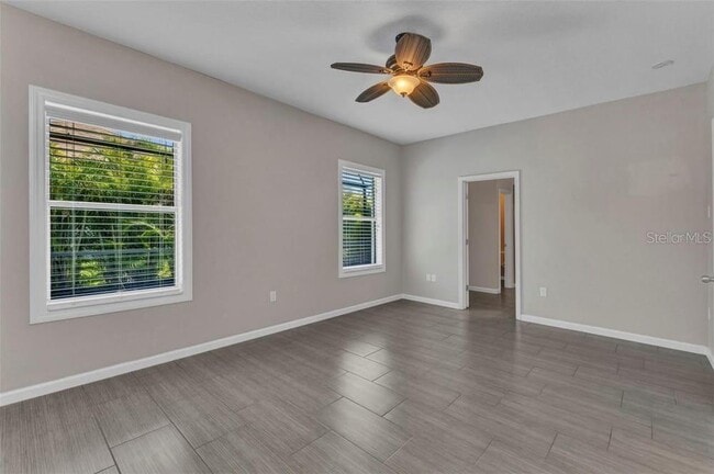 Building Photo - 2640 Suncoast Lakes Blvd